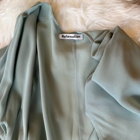 Reformation Winslow Dress in Celadon - Picture 12 of 15